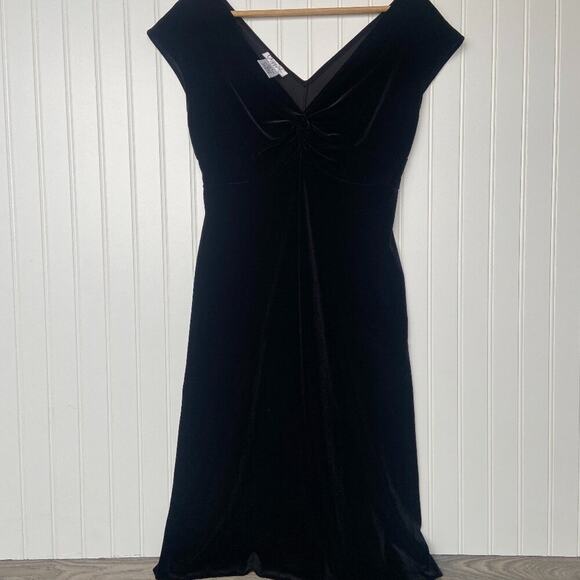 Maggy London Vintage Velvet Dress Women's 4 Velour Classic Bodycon - Picture 1 of 5